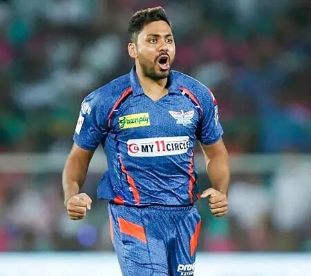 “Don’t Want To Become Mitchell Starc”: Avesh Khan Says He Wants to Be Best Version of Himself After RR Heroics