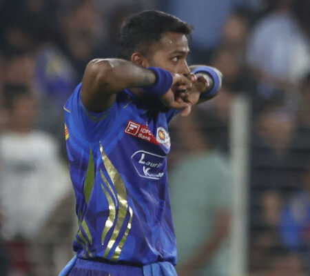 Aakash Chopra Tears Through Hardik Pandya for Bowling Decision in Final Over Against Gujarat Titans