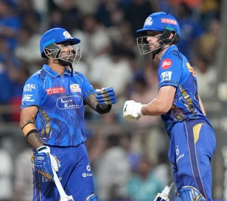 IPL 2025 | Mumbai Indians Edge Out Sunrisers Hyderabad By 4 Wickets In Tight Chase At Wankhede