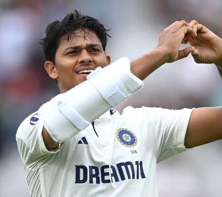 Yashasvi Jaiswal Reaches Sixth Test Hundred, India Match World Record